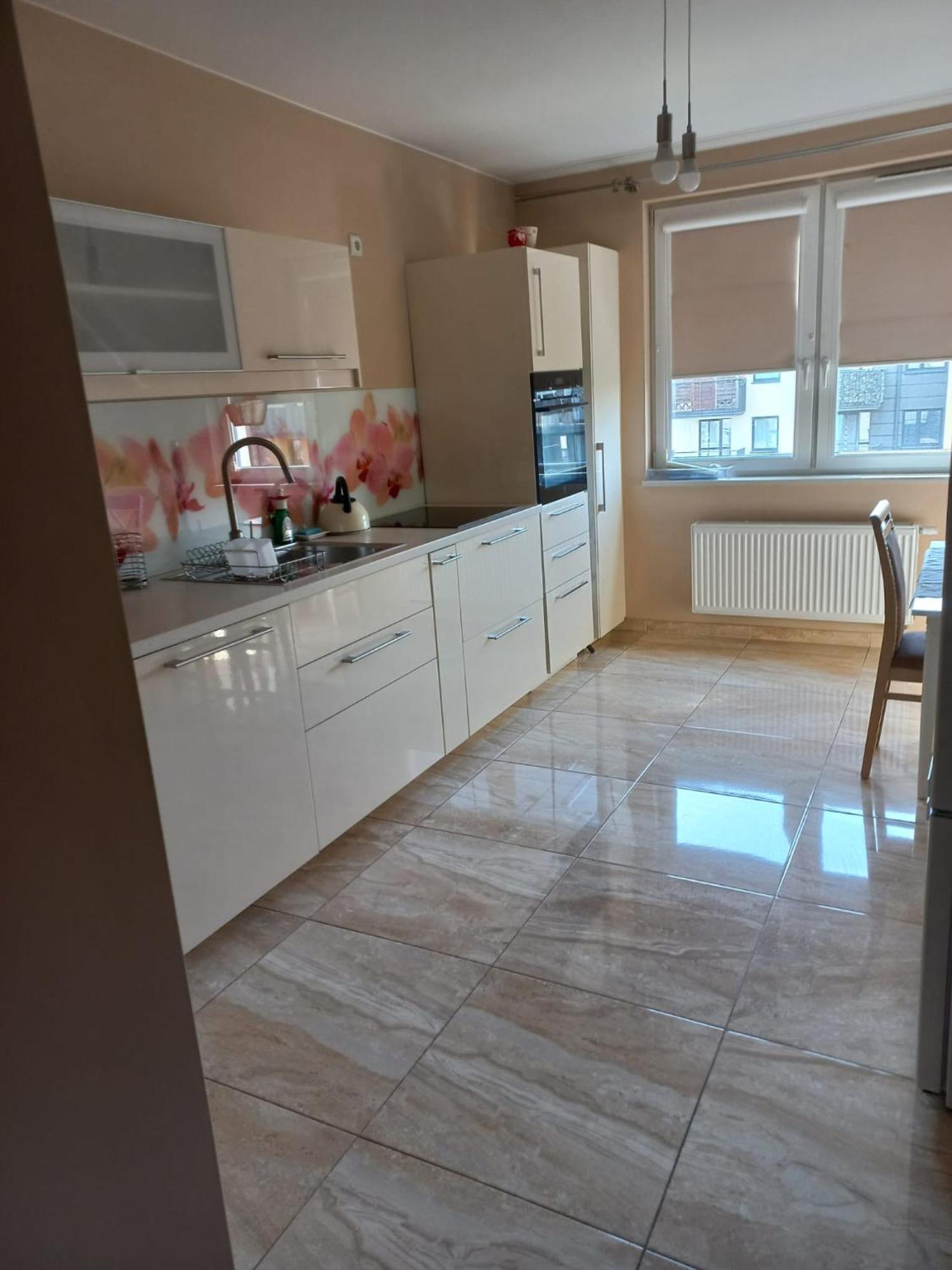 Cozy Corner: Apartment With Wifi And Private Balcony Breslavia Exterior foto