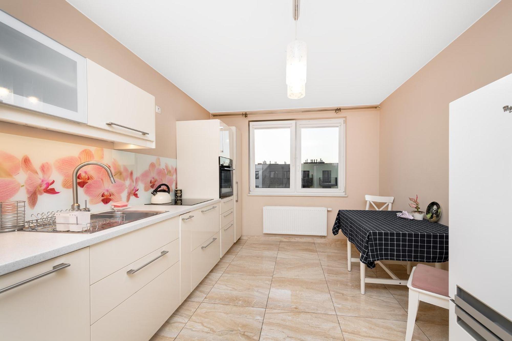 Cozy Corner: Apartment With Wifi And Private Balcony Breslavia Exterior foto