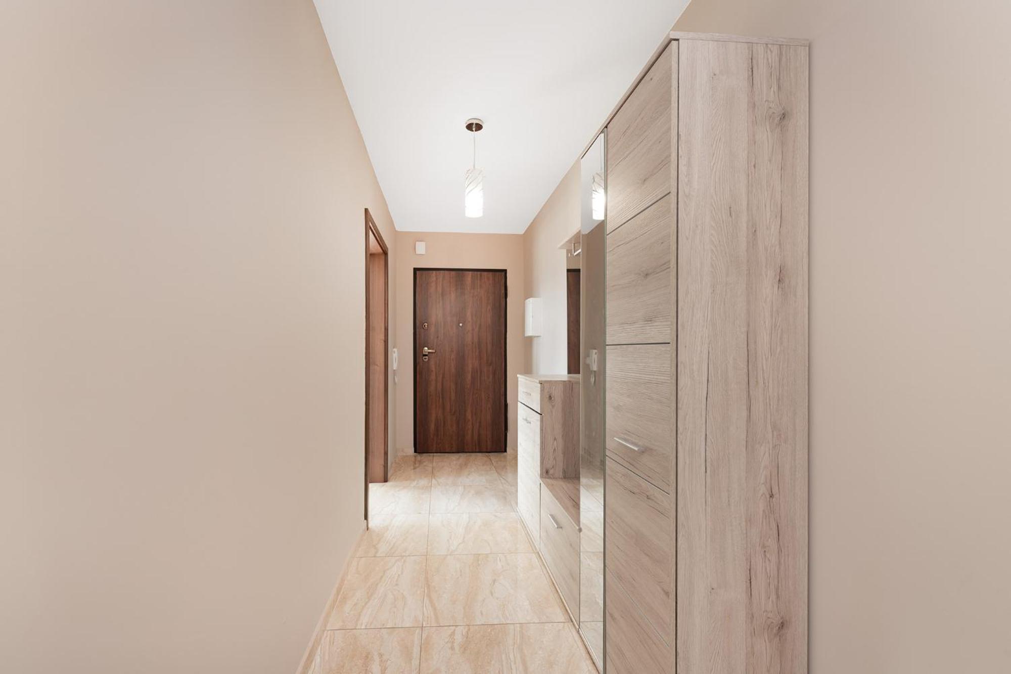 Cozy Corner: Apartment With Wifi And Private Balcony Breslavia Exterior foto